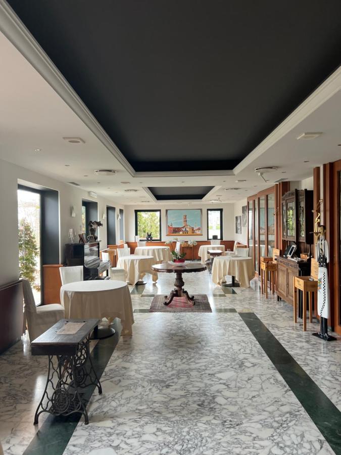 Hotel Cinzia Ristorante Christian E Manuel Vercelli Zewnętrze zdjęcie